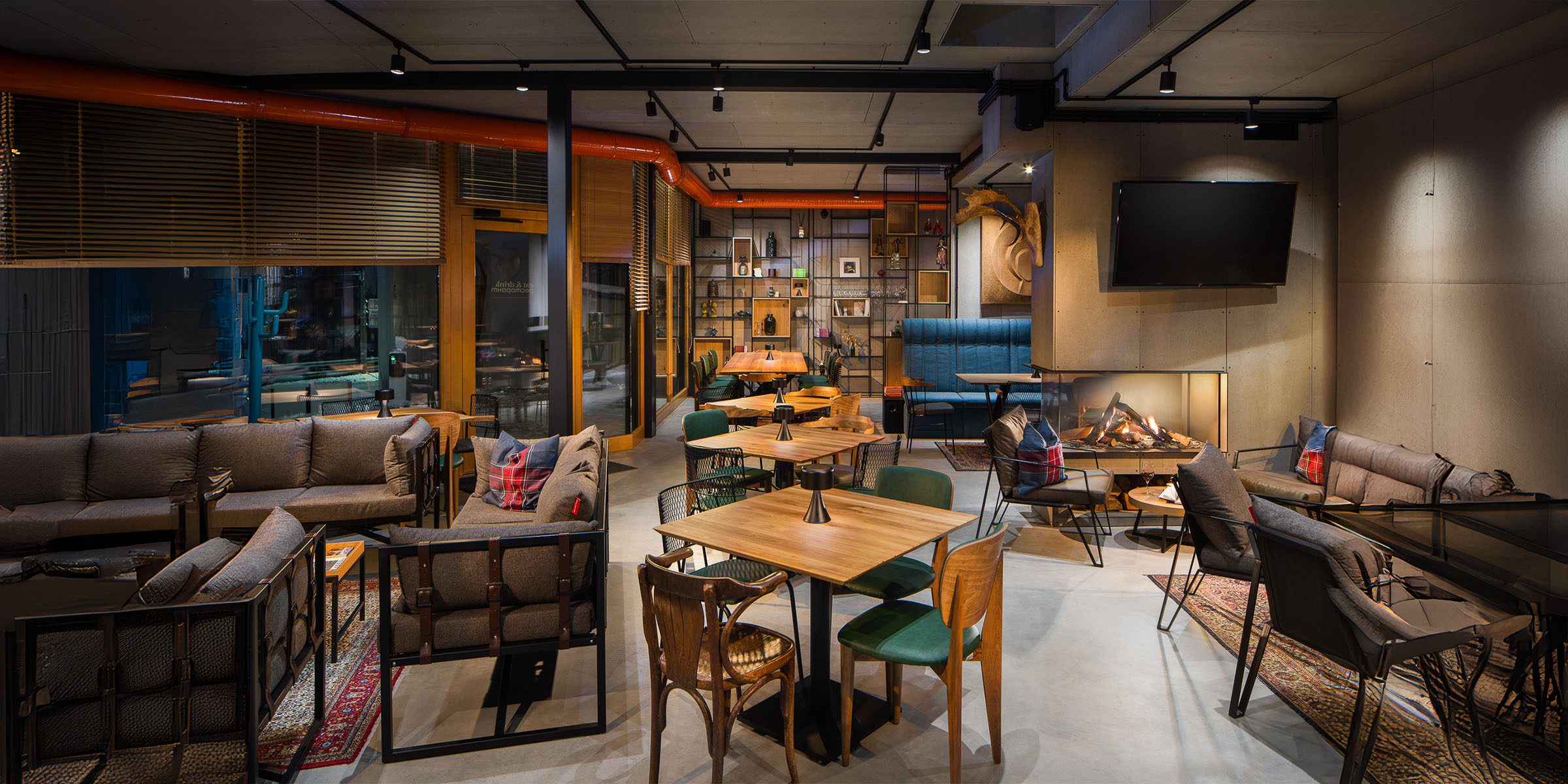 The lounge and restaurant