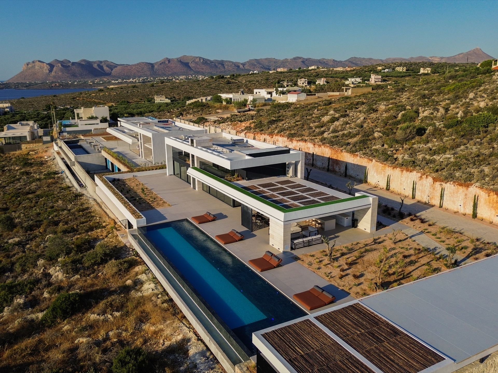 Villa KORA and the coastline of Akrotiri